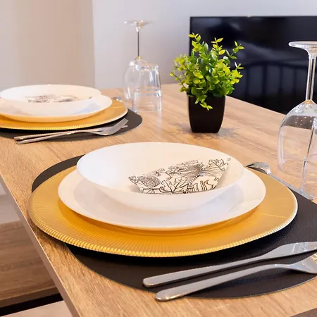 Le Beige Industriel, Climatise Apartman *